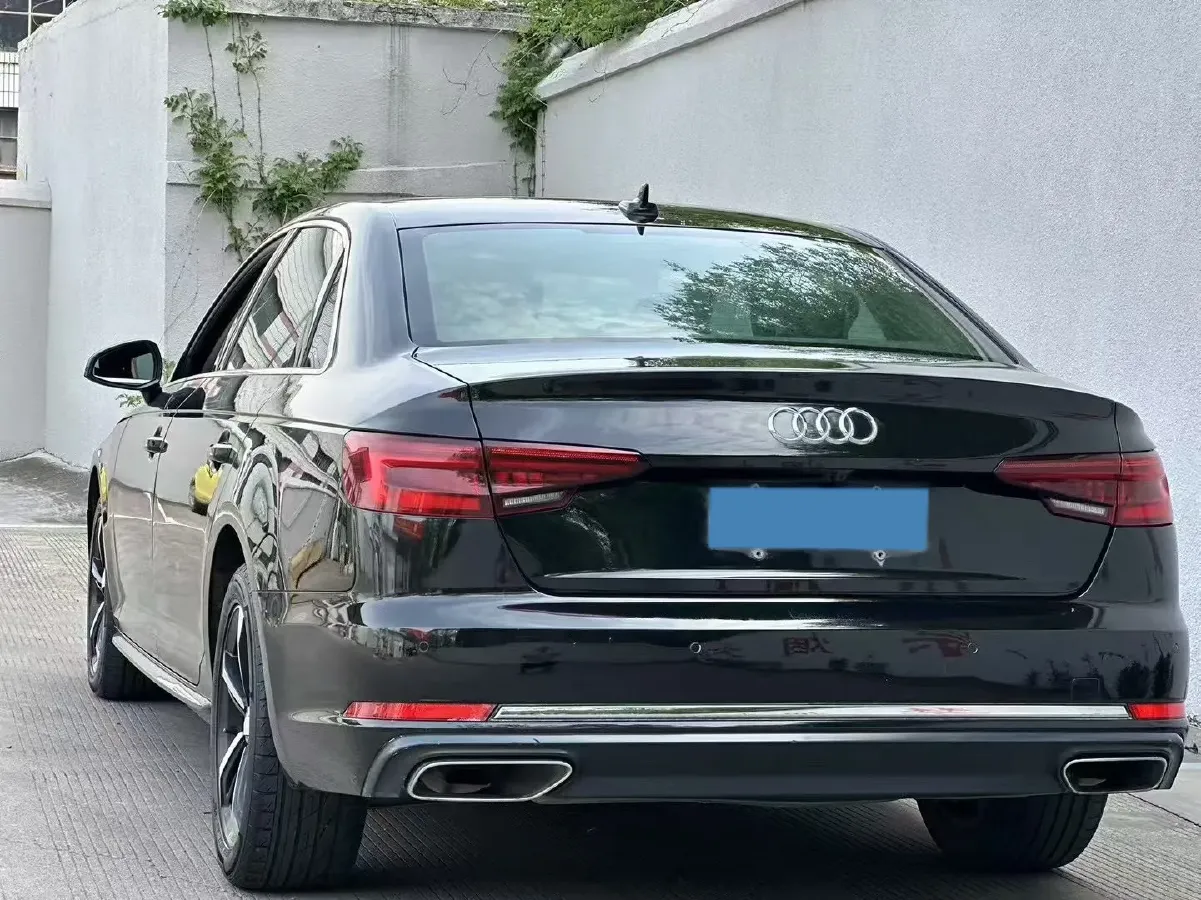 2019 Audi A4L 2.0T 190HP L4 7DCT,autocango,china used car exporter,china ev exporter,chinese used car exporter,chinese used ev exporter