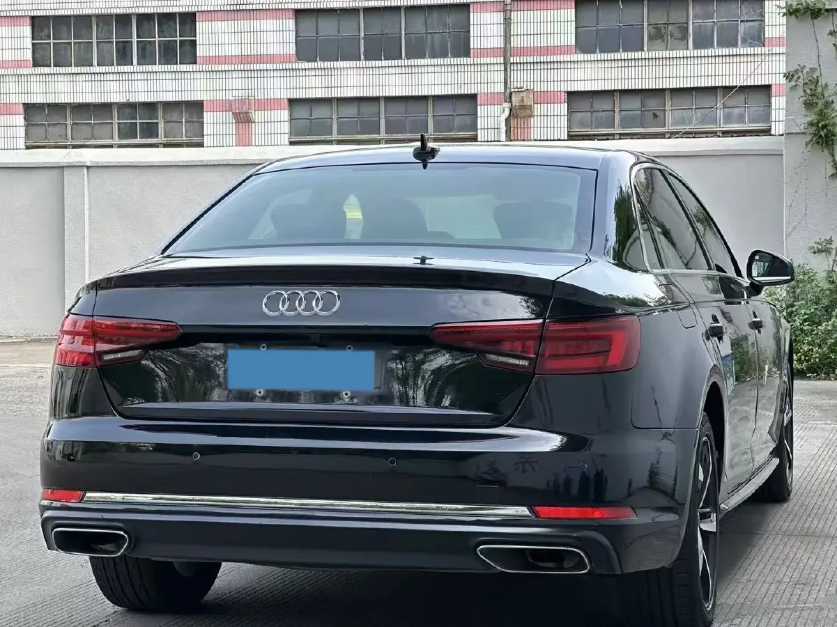 2019 Audi A4L 2.0T 190HP L4 7DCT,autocango,china used car exporter,china ev exporter,chinese used car exporter,chinese used ev exporter