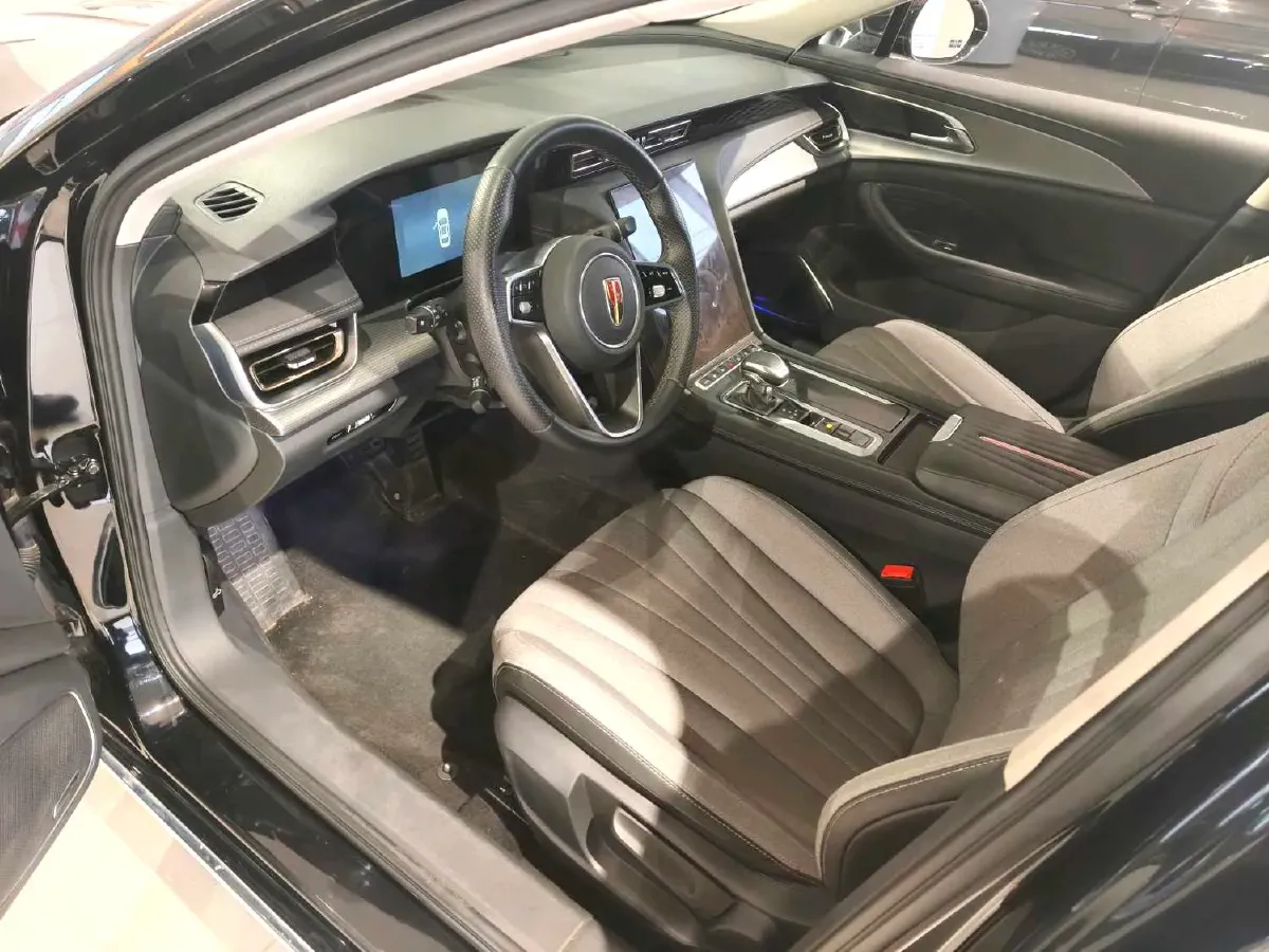 2024 HongQi H5 1.5T 169HP L4 7DCT,autocango,china used car exporter,china ev exporter,chinese used car exporter,chinese used ev exporter