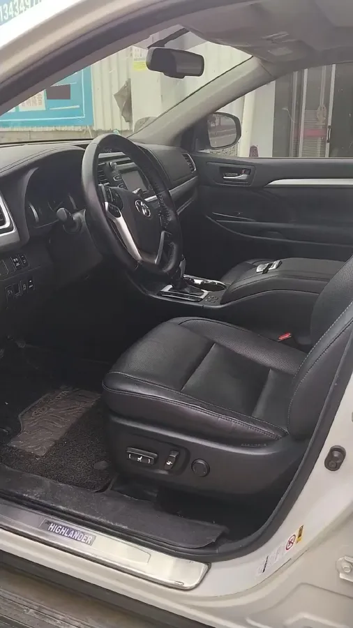 2017 Toyota Highlander 2.0T 220HP L4 6AT,autocango,china used car exporter,china ev exporter,chinese used car exporter,chinese used ev exporter