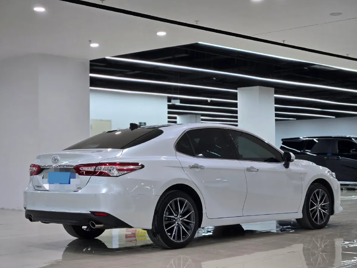 2021 Toyota Camry 2.5L 209HP L4 8AT,autocango,china used car exporter,china ev exporter,chinese used car exporter,chinese used ev exporter