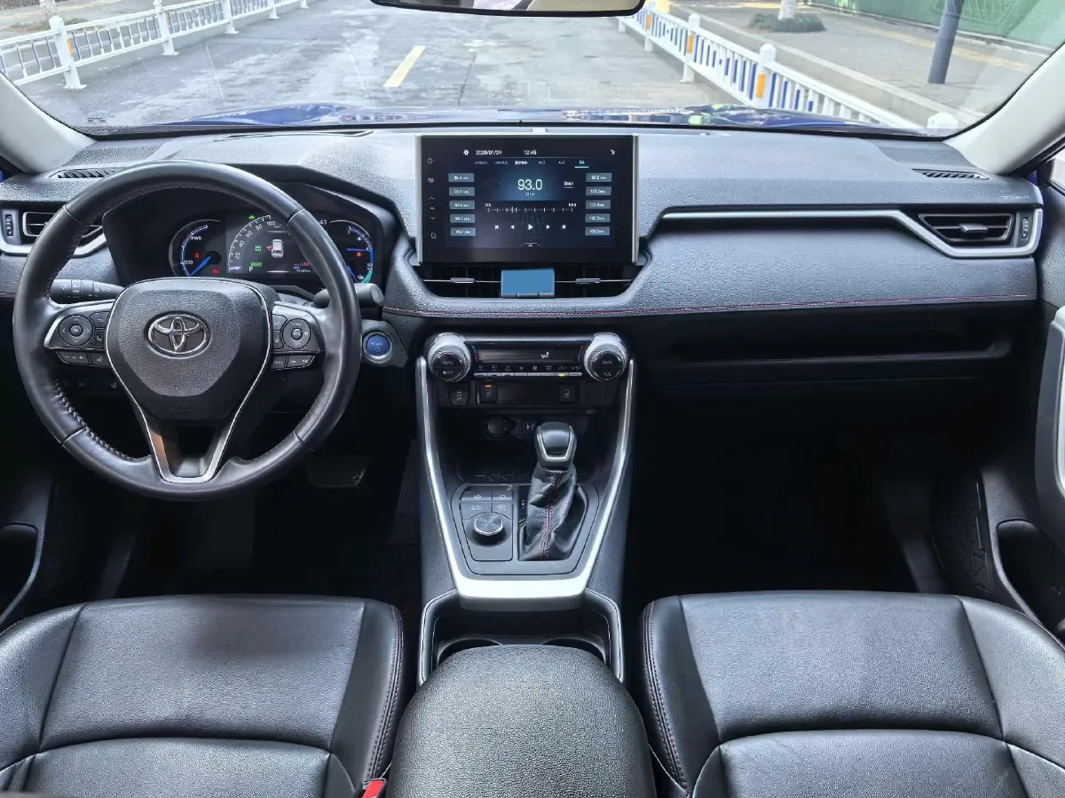 2021 Toyota Wildlander 2.5L 180HP L4 E-CVT PHEV 15.984KWH,autocango,china used car exporter,china ev exporter,chinese used car exporter,chinese used ev exporter