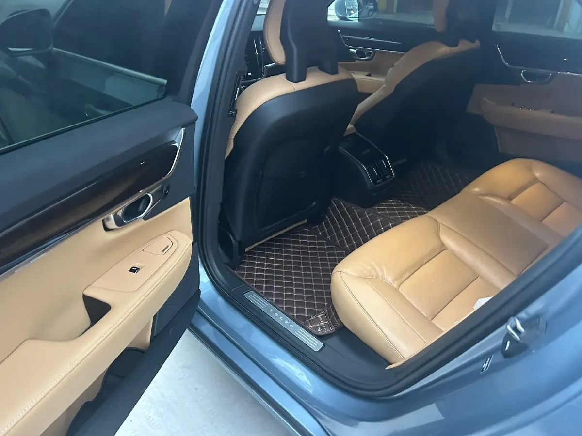 2018 Volvo S90 2.0T 190HP L4 8AT,autocango,china used car exporter,china ev exporter,chinese used car exporter,chinese used ev exporter