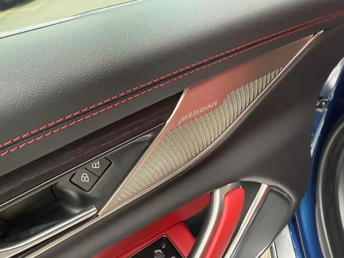 2023 Jaguar XFL 2.0T 250HP L4 8AT,autocango,china used car exporter,china ev exporter,chinese used car exporter,chinese used ev exporter