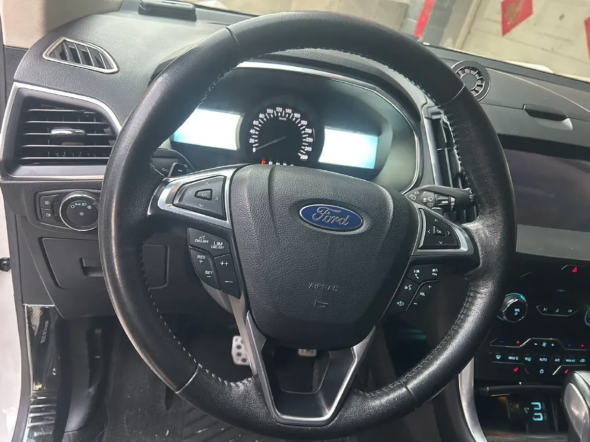 2018 Ford Edge 2.0T 245HP L4 6AT,autocango,china used car exporter,china ev exporter,chinese used car exporter,chinese used ev exporter