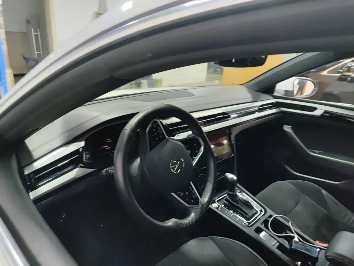 2021 Volkswagen CC 2.0T 186HP L4 7DCT,autocango,china used car exporter,china ev exporter,chinese used car exporter,chinese used ev exporter