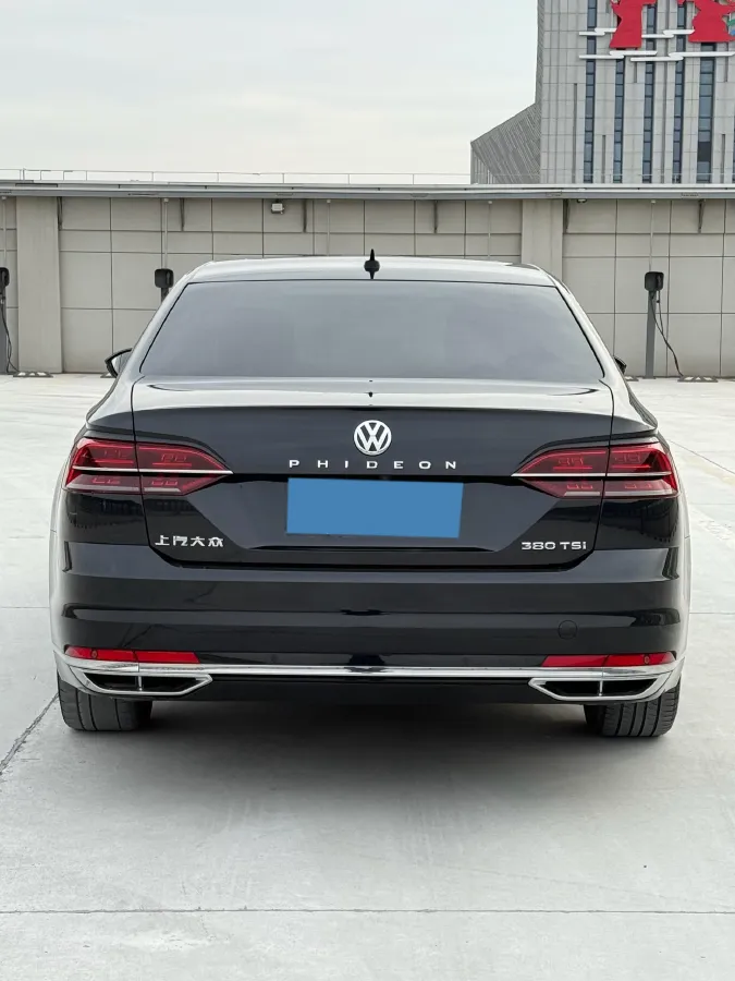 2019 Volkswagen Phideon 2.0T 224HP L4 7DCT,autocango,china used car exporter,china ev exporter,chinese used car exporter,chinese used ev exporter