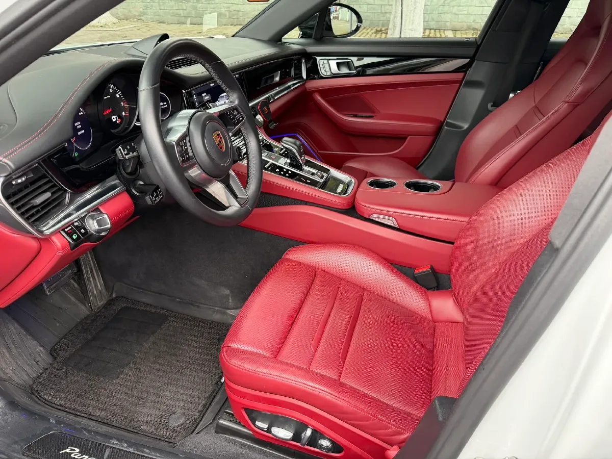 2019 Porsche Panamera 2.9T 330HP V6 8DCT,autocango,china used car exporter,china ev exporter,chinese used car exporter,chinese used ev exporter