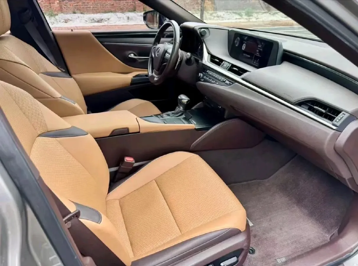 2018 Lexus ES 2.0L 167HP L4 6AT,autocango,china used car exporter,china ev exporter,chinese used car exporter,chinese used ev exporter