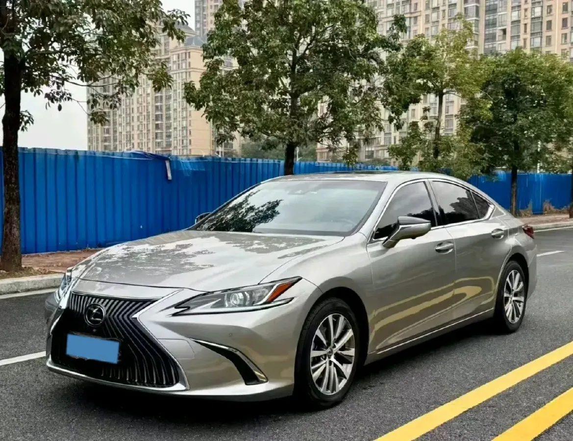 2018 Lexus ES 2.0L 167HP L4 6AT,autocango,china used car exporter,china ev exporter,chinese used car exporter,chinese used ev exporter