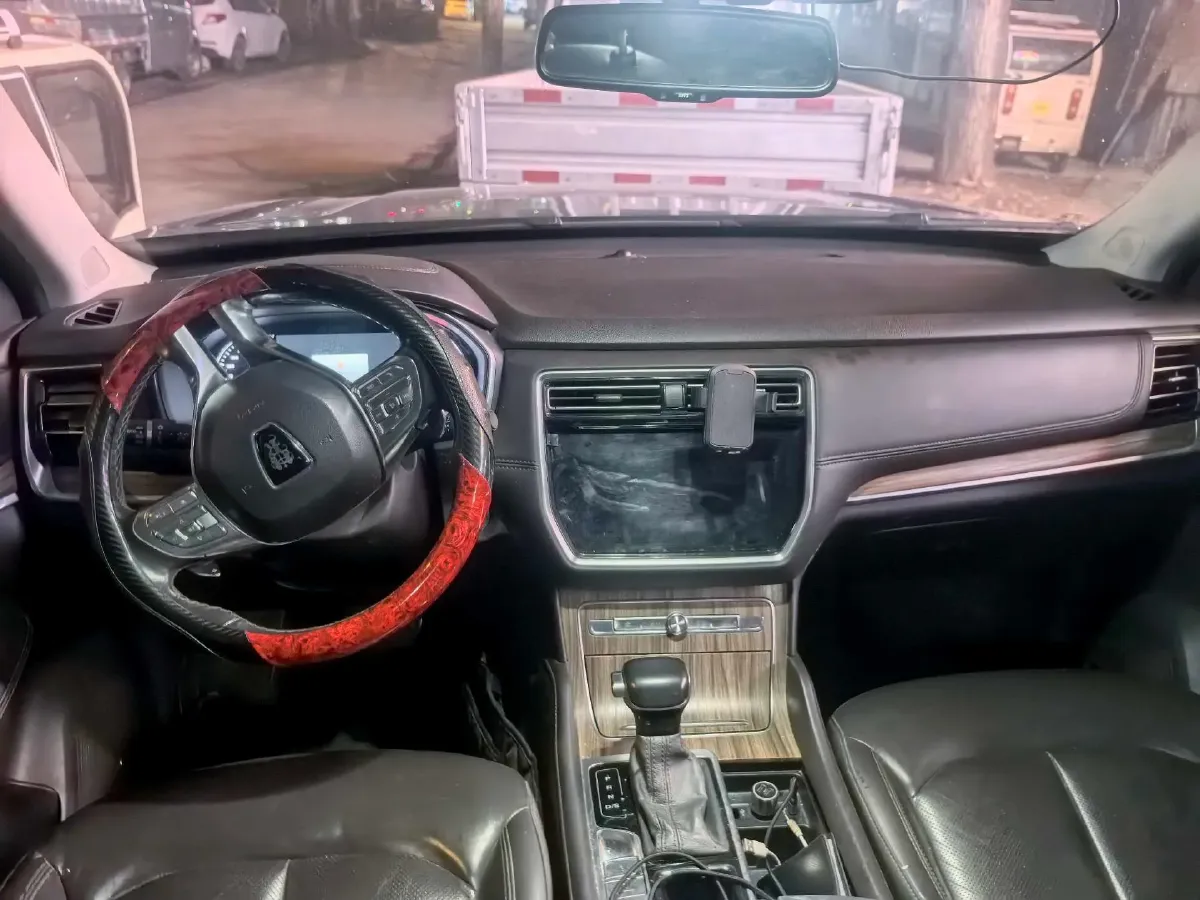 2019 Roewe RX8 2.0T 222HP L4 6AT,autocango,china used car exporter,china ev exporter,chinese used car exporter,chinese used ev exporter