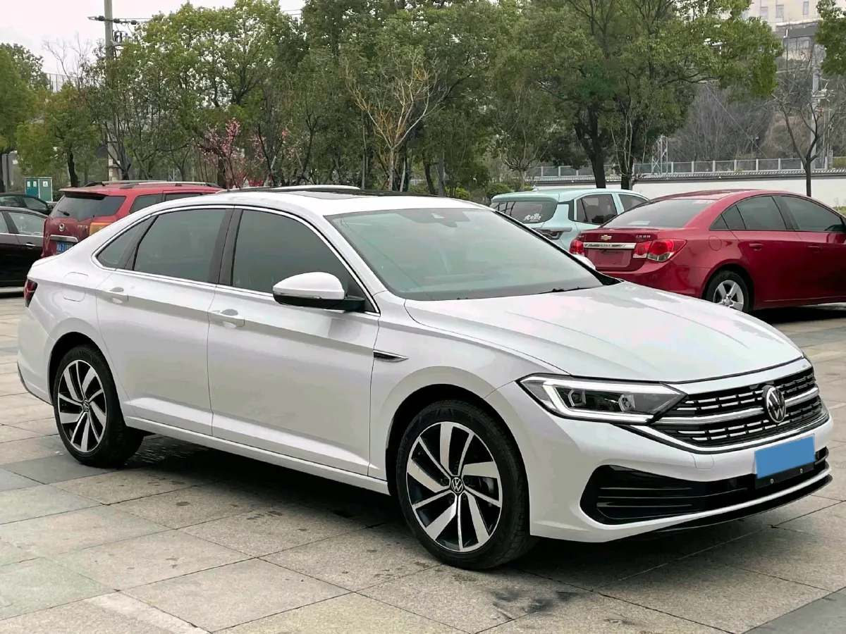 2024 Volkswagen Sagitar 1.5T 160HP L4 7DCT,autocango,china used car exporter,china ev exporter,chinese used car exporter,chinese used ev exporter