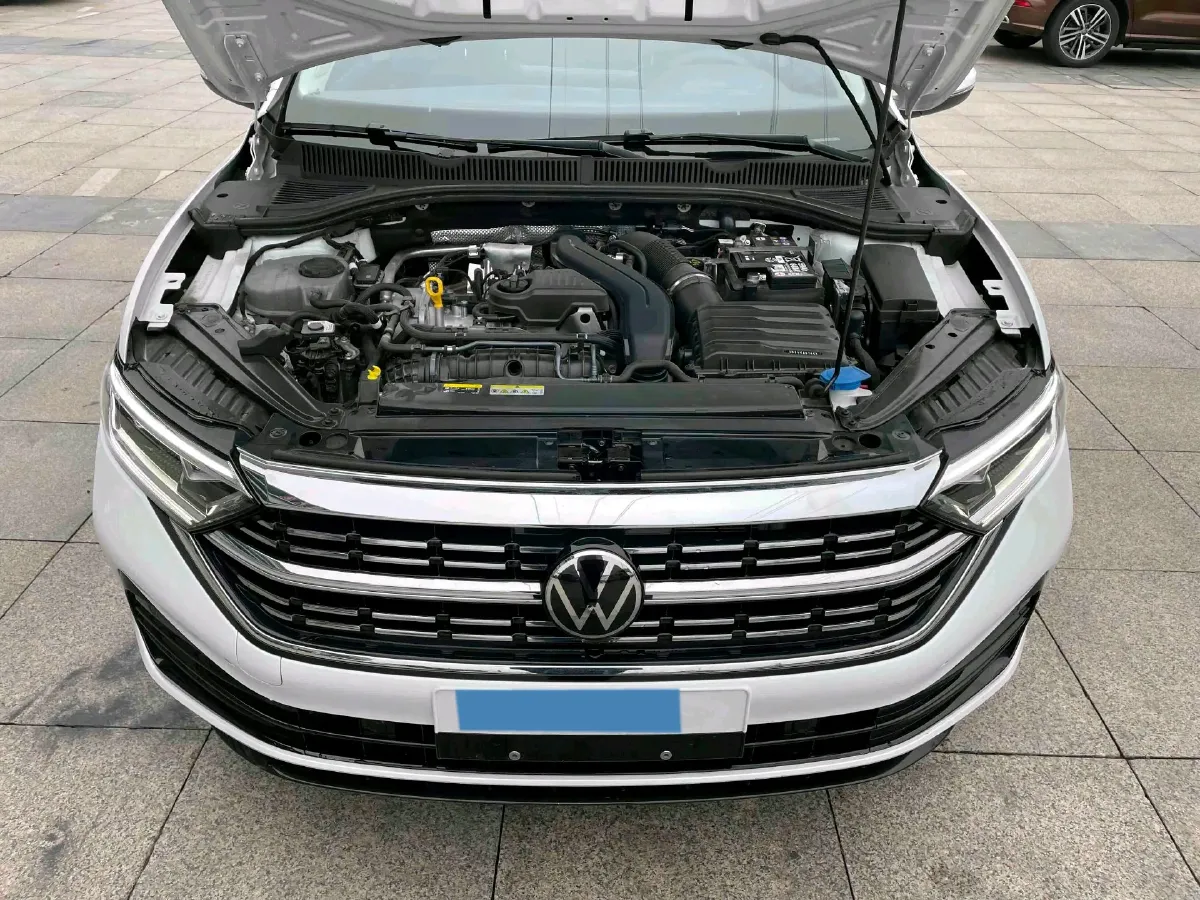 2024 Volkswagen Sagitar 1.5T 160HP L4 7DCT,autocango,china used car exporter,china ev exporter,chinese used car exporter,chinese used ev exporter