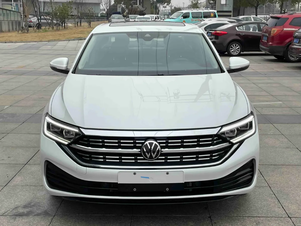 2024 Volkswagen Sagitar 1.5T 160HP L4 7DCT,autocango,china used car exporter,china ev exporter,chinese used car exporter,chinese used ev exporter
