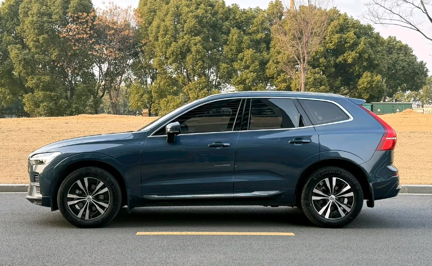 2023 Volvo XC60 2.0T 250HP L4 8AT,autocango,china used car exporter,china ev exporter,chinese used car exporter,chinese used ev exporter
