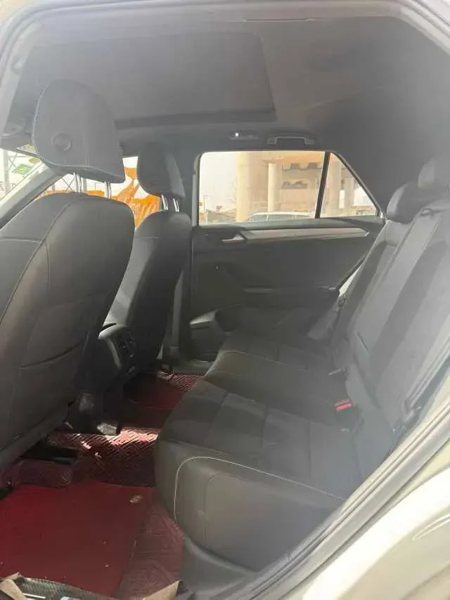 2022 Volkswagen T-Roc 1.4T 150HP L4 7DCT,autocango,china used car exporter,china ev exporter,chinese used car exporter,chinese used ev exporter