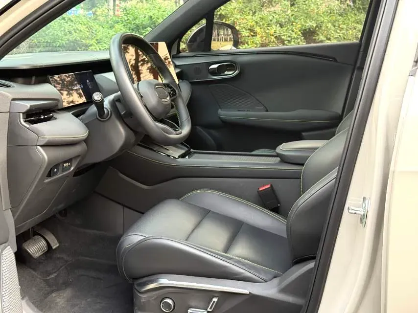 2025 LYNK&CO 06 1.5T 181HP L4 7DCT,autocango,china used car exporter,china ev exporter,chinese used car exporter,chinese used ev exporter