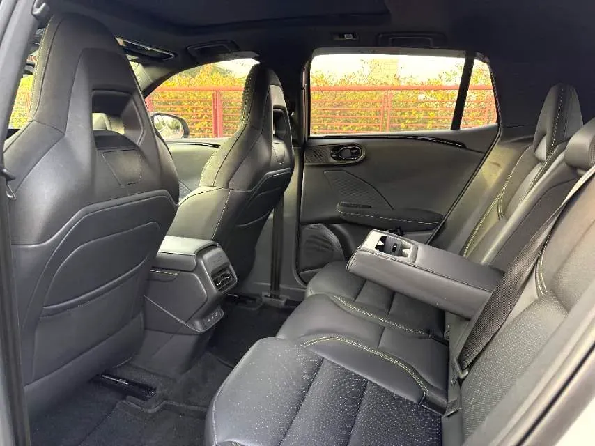 2025 LYNK&CO 06 1.5T 181HP L4 7DCT,autocango,china used car exporter,china ev exporter,chinese used car exporter,chinese used ev exporter