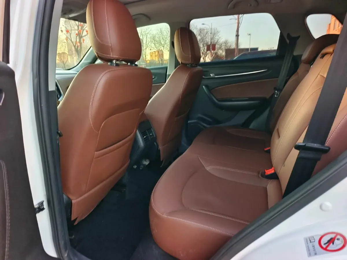 2018 Brilliance Auto V6 1.5T 150HP L4 7DCT,autocango,china used car exporter,china ev exporter,chinese used car exporter,chinese used ev exporter