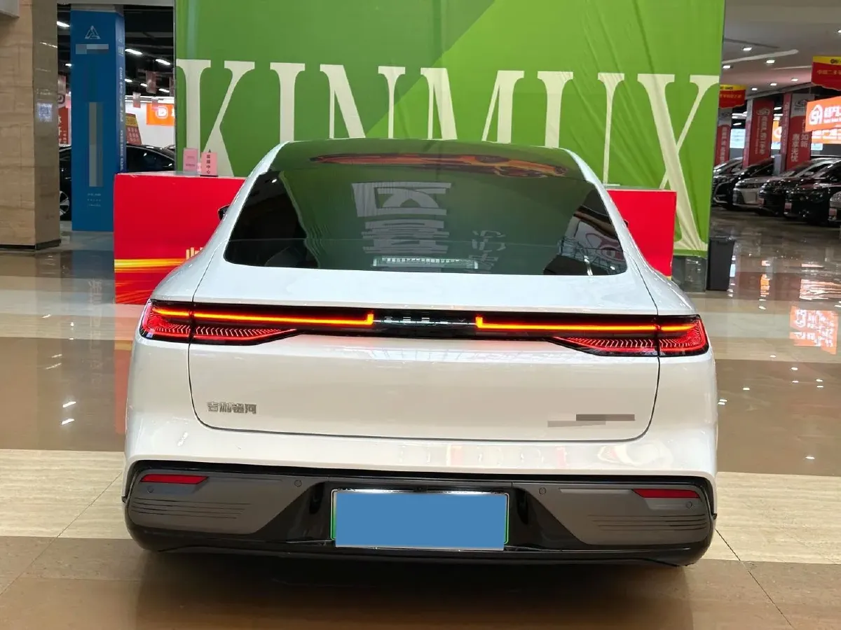 2025 Geely Galaxy Starshine 8 1.5L 112HP L4 1DHT PHEV,autocango,china used car exporter,china ev exporter,chinese used car exporter,chinese used ev exporter