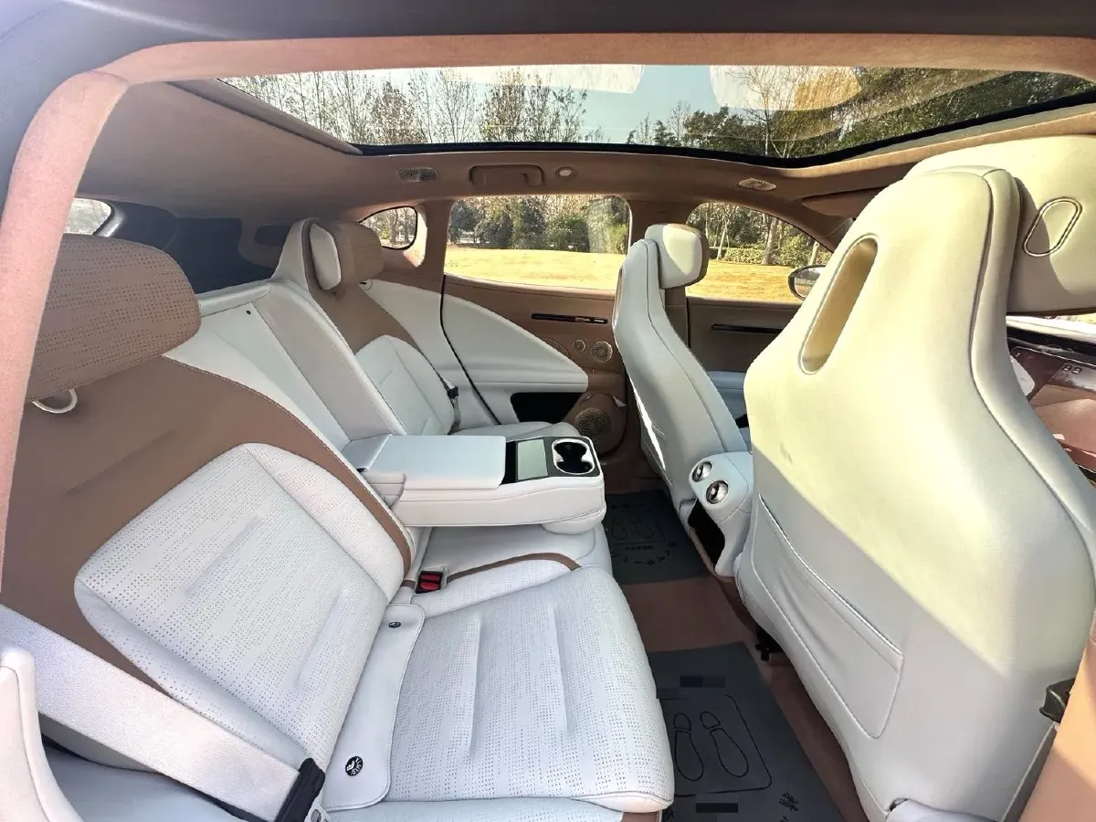 2024 Avatr 07 1.5T 156HP L4 REEV 39.05KWH,autocango,china used car exporter,china ev exporter,chinese used car exporter,chinese used ev exporter