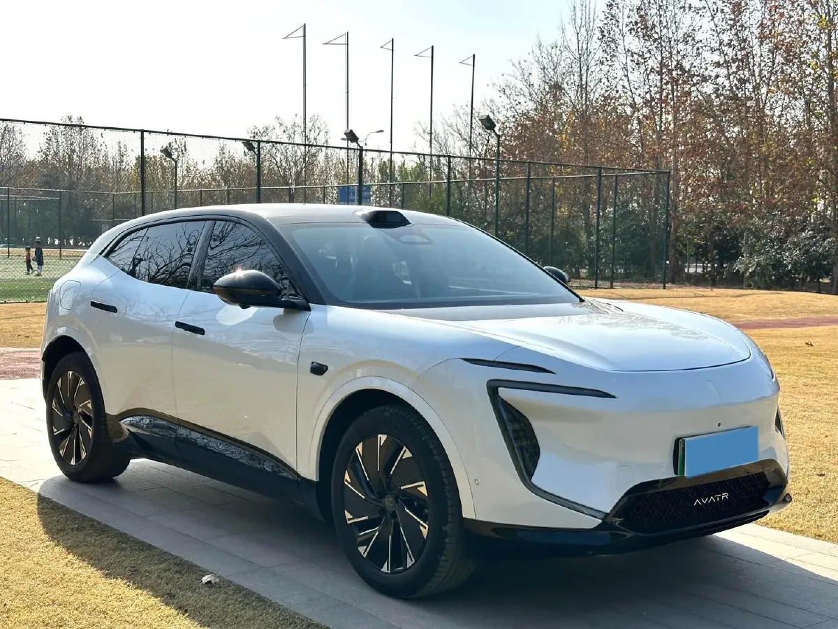 2024 Avatr 07 1.5T 156HP L4 REEV 39.05KWH,autocango,china used car exporter,china ev exporter,chinese used car exporter,chinese used ev exporter