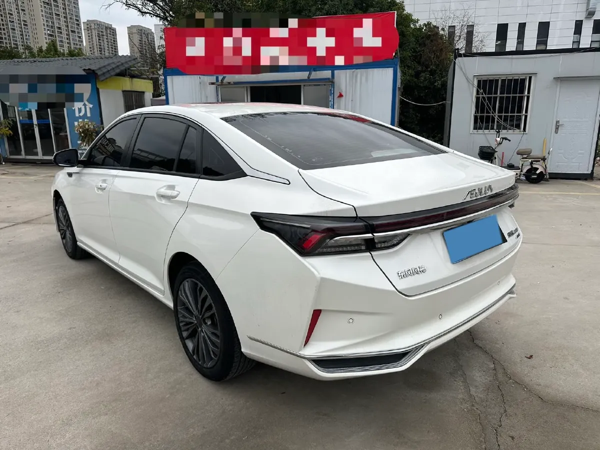 2021 DongFeng Aeolus YiXuan MAX 1.5T 190HP L4 7DCT,autocango,china used car exporter,china ev exporter,chinese used car exporter,chinese used ev exporter