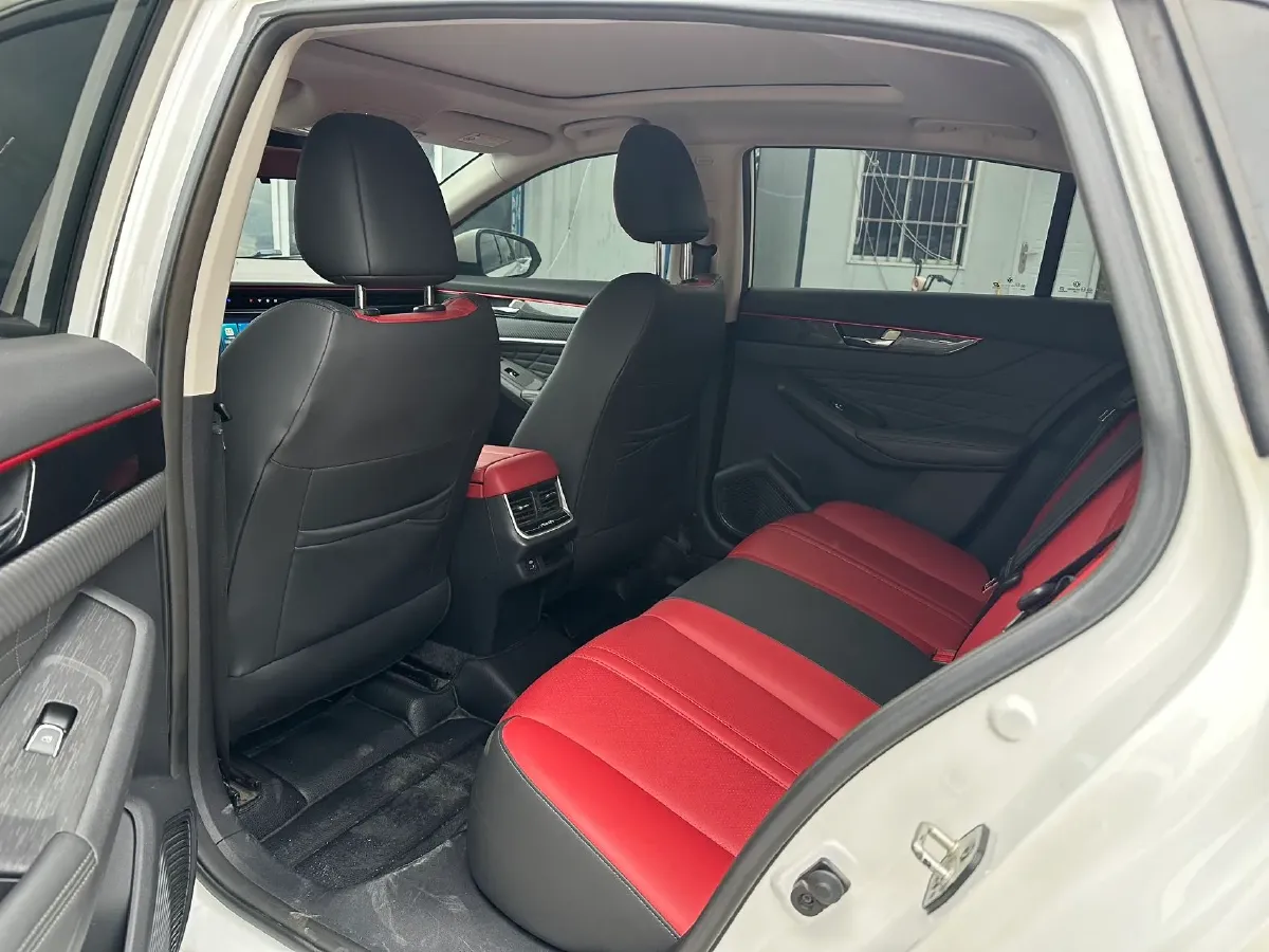 2021 DongFeng Aeolus YiXuan MAX 1.5T 190HP L4 7DCT,autocango,china used car exporter,china ev exporter,chinese used car exporter,chinese used ev exporter