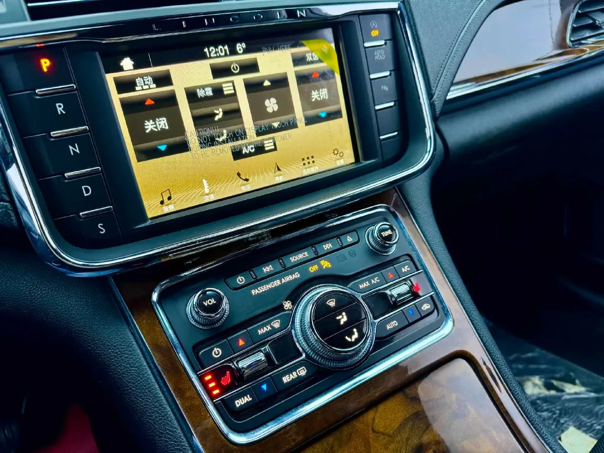 2018 Lincoln Continental 2.0T 261HP L4 6AT,autocango,china used car exporter,china ev exporter,chinese used car exporter,chinese used ev exporter