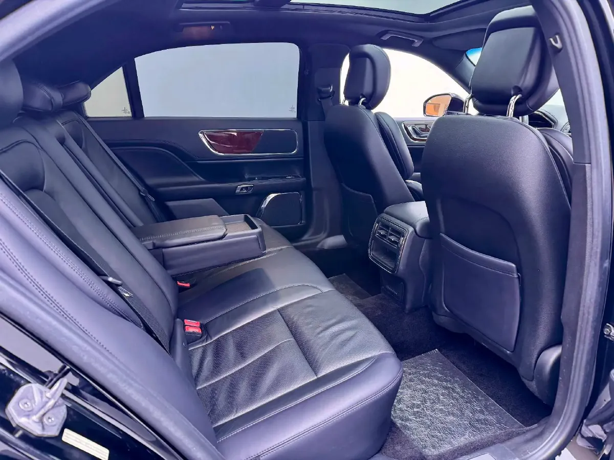 2018 Lincoln Continental 2.0T 261HP L4 6AT,autocango,china used car exporter,china ev exporter,chinese used car exporter,chinese used ev exporter