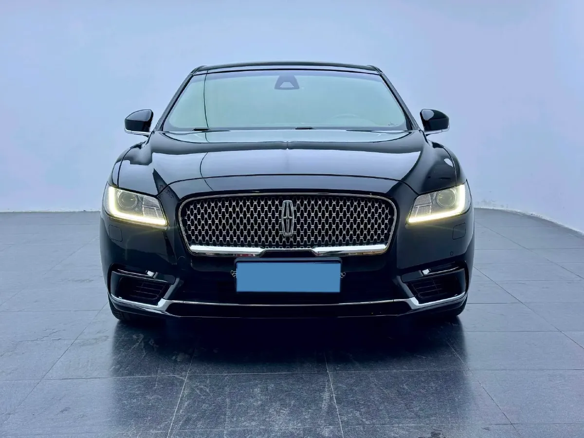 2018 Lincoln Continental 2.0T 261HP L4 6AT,autocango,china used car exporter,china ev exporter,chinese used car exporter,chinese used ev exporter