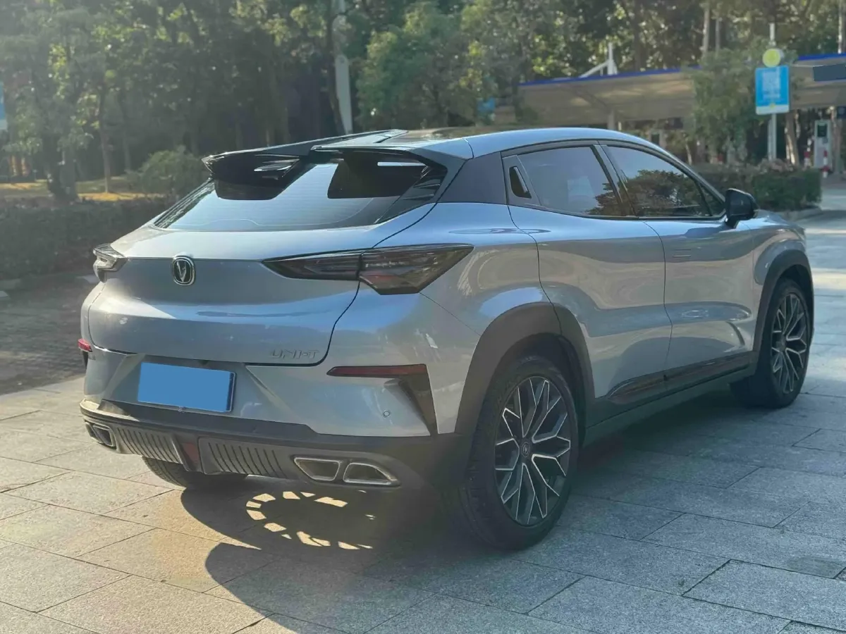 2022 ChangAn UNI-T 1.5T 188HP L4 7DCT,autocango,china used car exporter,china ev exporter,chinese used car exporter,chinese used ev exporter