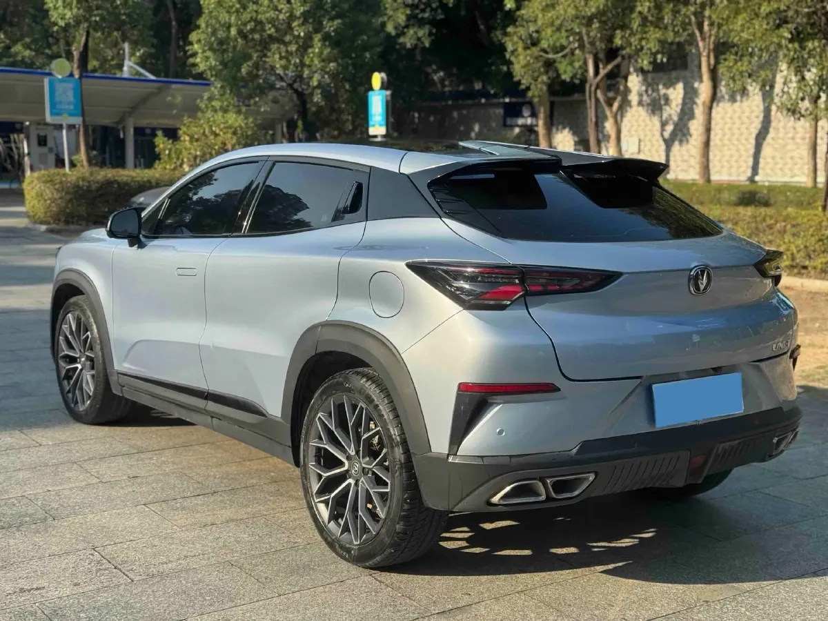 2022 ChangAn UNI-T 1.5T 188HP L4 7DCT,autocango,china used car exporter,china ev exporter,chinese used car exporter,chinese used ev exporter
