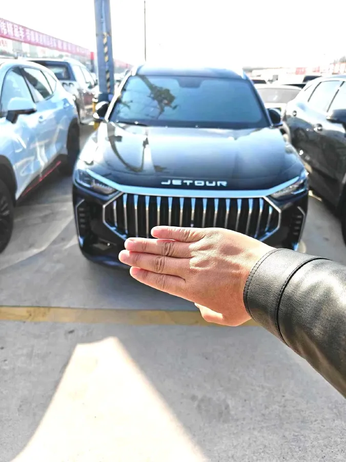 2023 ChangAn Oshan X7 Plus 1.5T 188HP L4 7DCT,autocango,china used car exporter,china ev exporter,chinese used car exporter,chinese used ev exporter