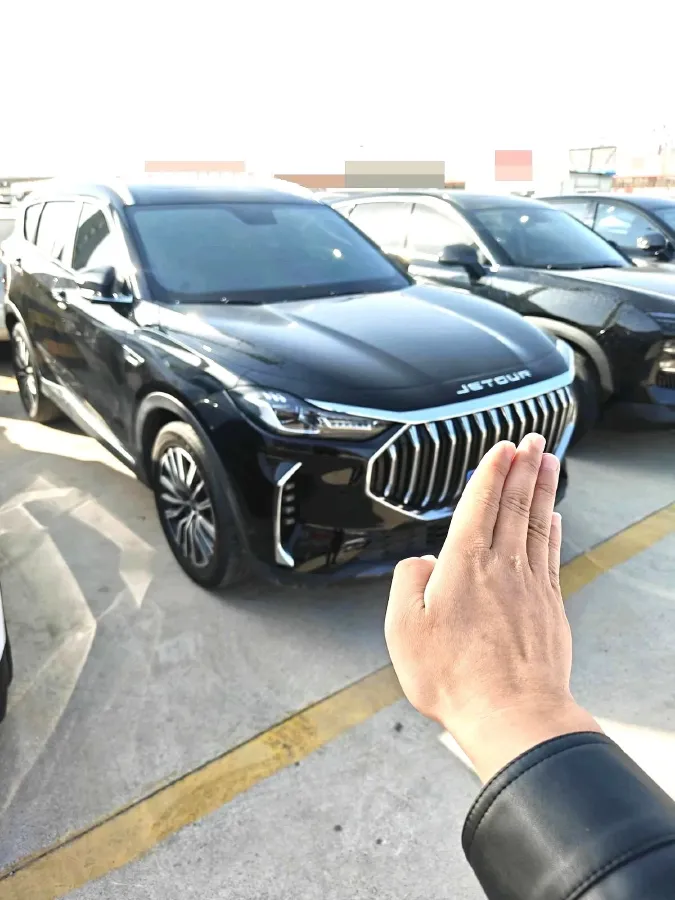 2023 ChangAn Oshan X7 Plus 1.5T 188HP L4 7DCT,autocango,china used car exporter,china ev exporter,chinese used car exporter,chinese used ev exporter