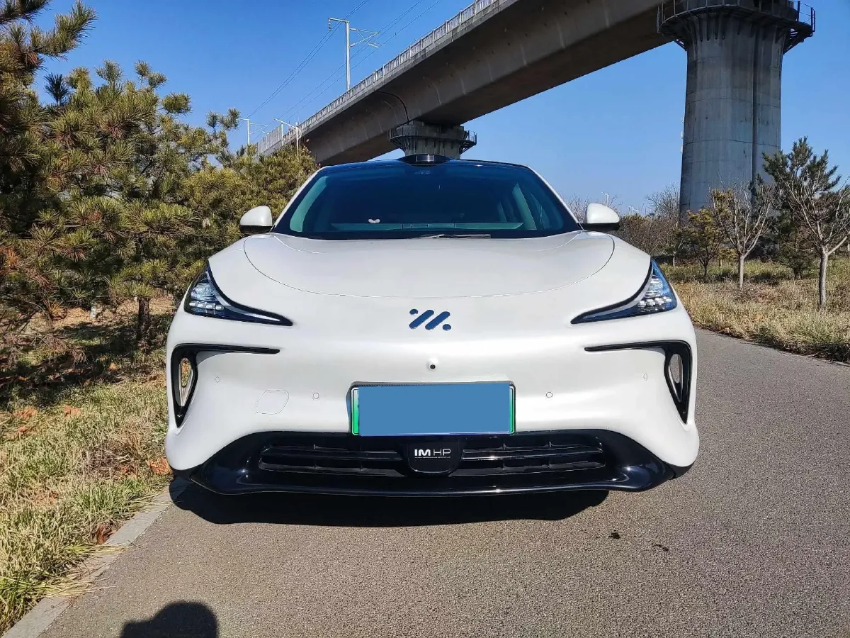 2023 IM LS6 BEV 71KWH,autocango,china used car exporter,china ev exporter,chinese used car exporter,chinese used ev exporter
