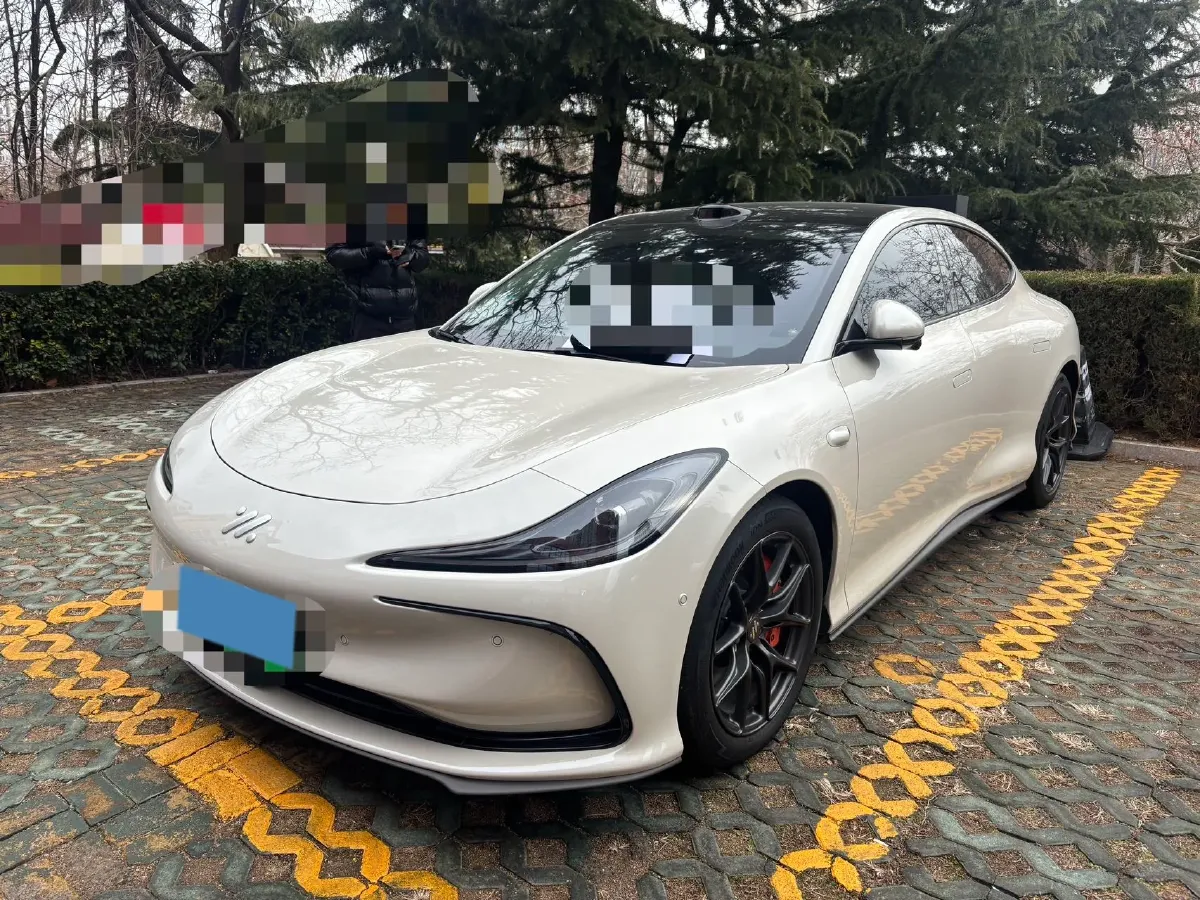 2024 IM L6 BEV 75KWH,autocango,china used car exporter,china ev exporter,chinese used car exporter,chinese used ev exporter