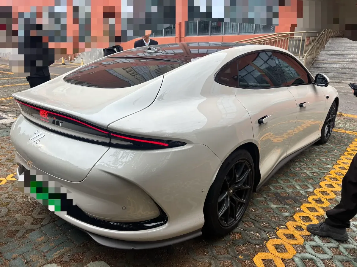 2024 IM L6 BEV 75KWH,autocango,china used car exporter,china ev exporter,chinese used car exporter,chinese used ev exporter