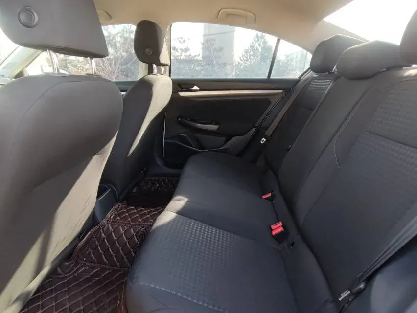 2019 MAXUS XinTu V80 2.5T 136HP L4 6MT,autocango,china used car exporter,china ev exporter,chinese used car exporter,chinese used ev exporter