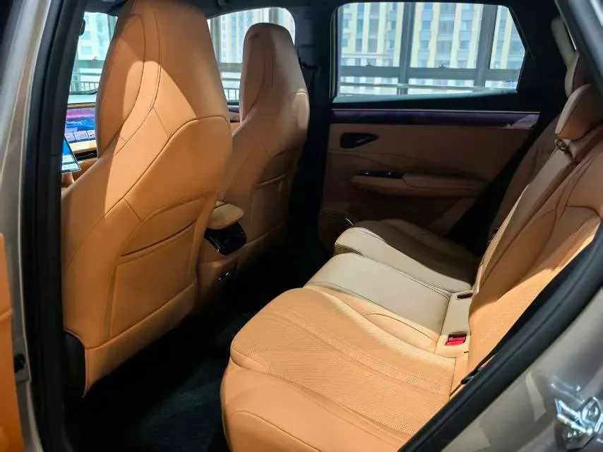 2025 Geely Galaxy L7 1.5L 112HP L4 1DHT PHEV 18.4KWH,autocango,china used car exporter,china ev exporter,chinese used car exporter,chinese used ev exporter