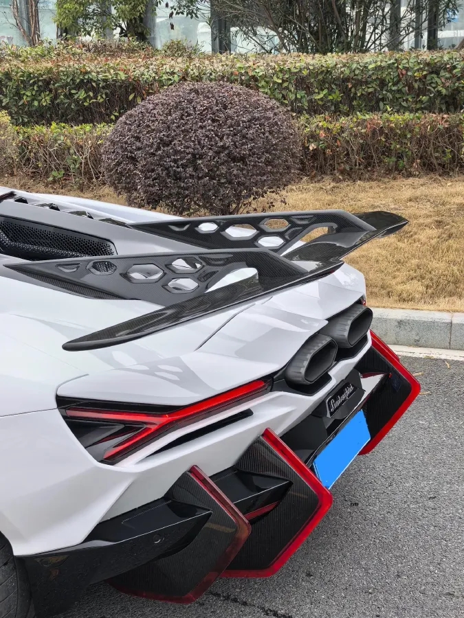 2023 Lamborghini Revuelto 6.5L 826HP V12 8DCT PHEV 3.8KWH,autocango,china used car exporter,china ev exporter,chinese used car exporter,chinese used ev exporter