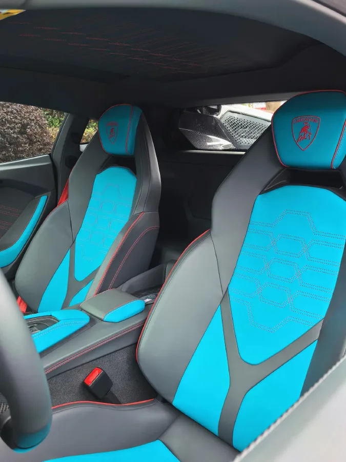 2023 Lamborghini Revuelto 6.5L 826HP V12 8DCT PHEV 3.8KWH,autocango,china used car exporter,china ev exporter,chinese used car exporter,chinese used ev exporter