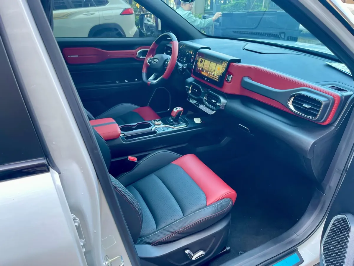 2020 Geely ICON 1.5T 177HP L3 7DCT,autocango,china used car exporter,china ev exporter,chinese used car exporter,chinese used ev exporter