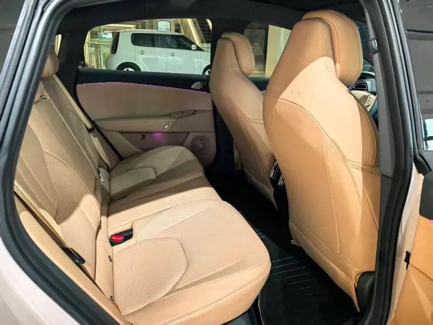 2025 ARCFOX αS5 BEV,autocango,china used car exporter,china ev exporter,chinese used car exporter,chinese used ev exporter