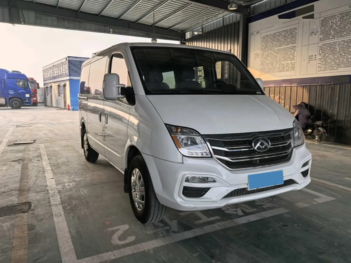 2021 MAXUS XinTu V80 2.0T 139HP L4 6MT,autocango,china used car exporter,china ev exporter,chinese used car exporter,chinese used ev exporter