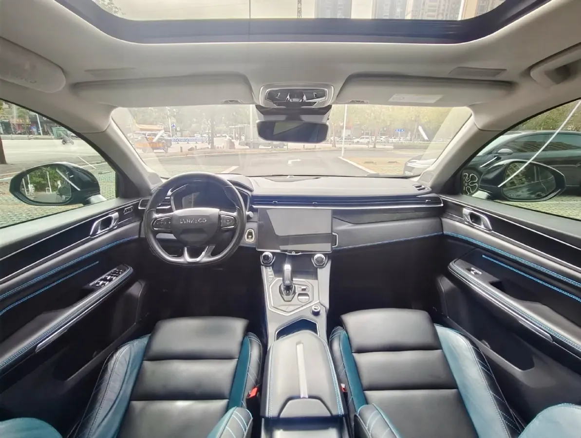 2022 LYNK&CO 05 2.0T 254HP L4 8AT,autocango,china used car exporter,china ev exporter,chinese used car exporter,chinese used ev exporter