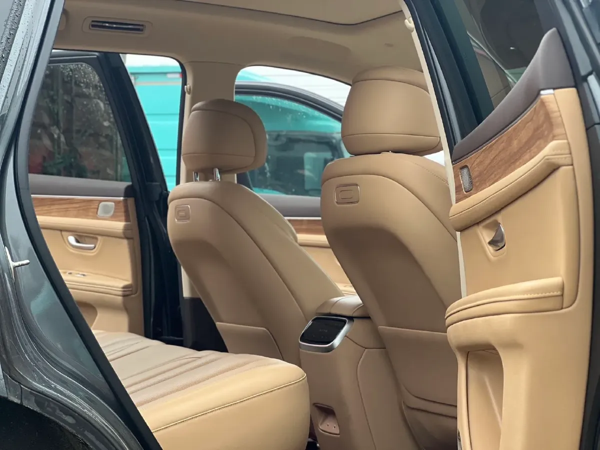 2023 HIMA AITO M5 1.5T 152HP L4 REEV 40KWH,autocango,china used car exporter,china ev exporter,chinese used car exporter,chinese used ev exporter