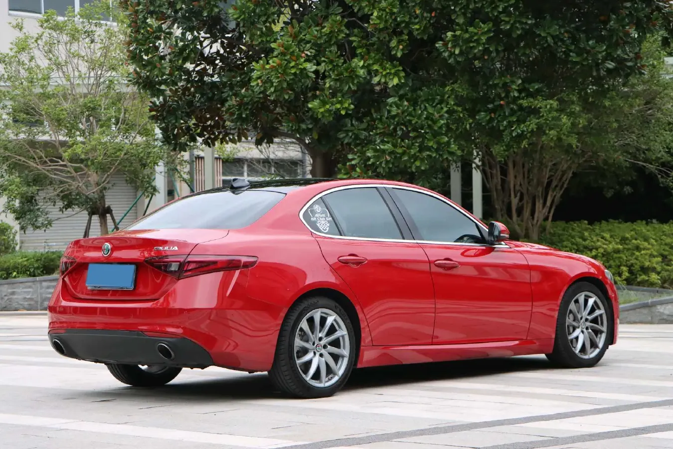 2017 Alfa Romeo Giulia 2.0T 280HP L4 8AT,autocango,china used car exporter,china ev exporter,chinese used car exporter,chinese used ev exporter