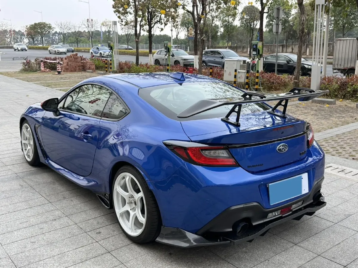 2023 Subaru BRZ 2.4L 234HP H4 6MT,autocango,china used car exporter,china ev exporter,chinese used car exporter,chinese used ev exporter