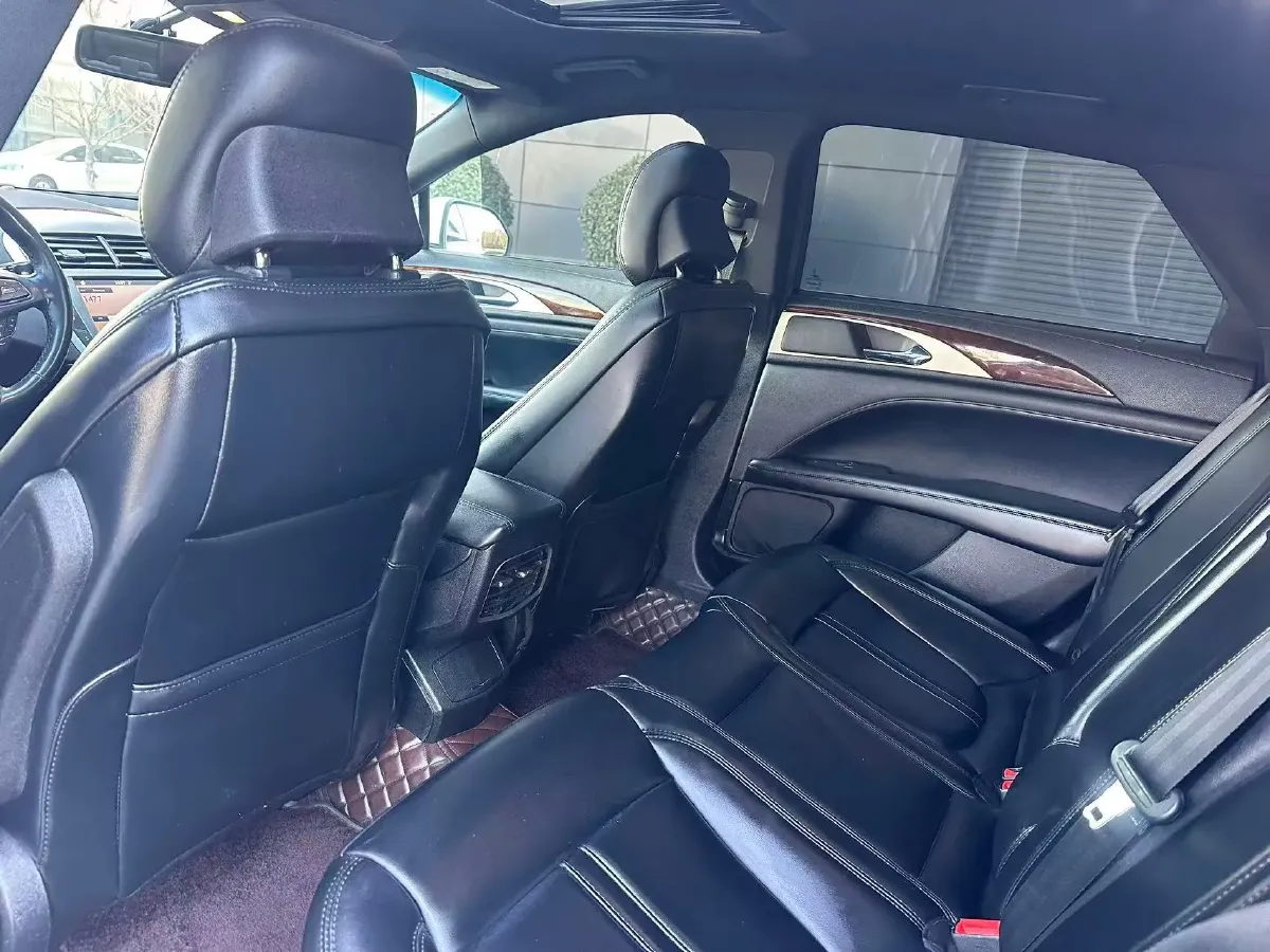 2019 BMW X2 1.5T 140HP L3 7DCT,autocango,china used car exporter,china ev exporter,chinese used car exporter,chinese used ev exporter